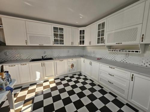 357426779 773341251250718 8540580859154731452 n